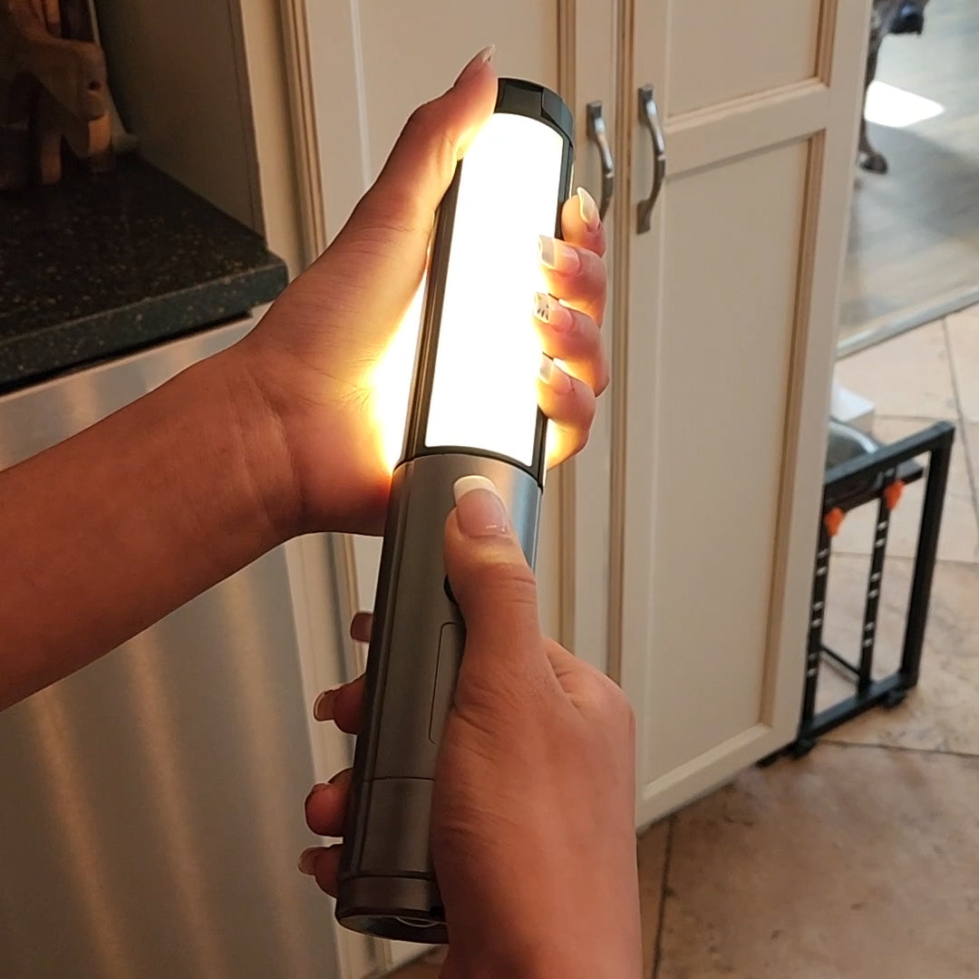Flipo Gemini Extend™ | LED Telescoping Work Light