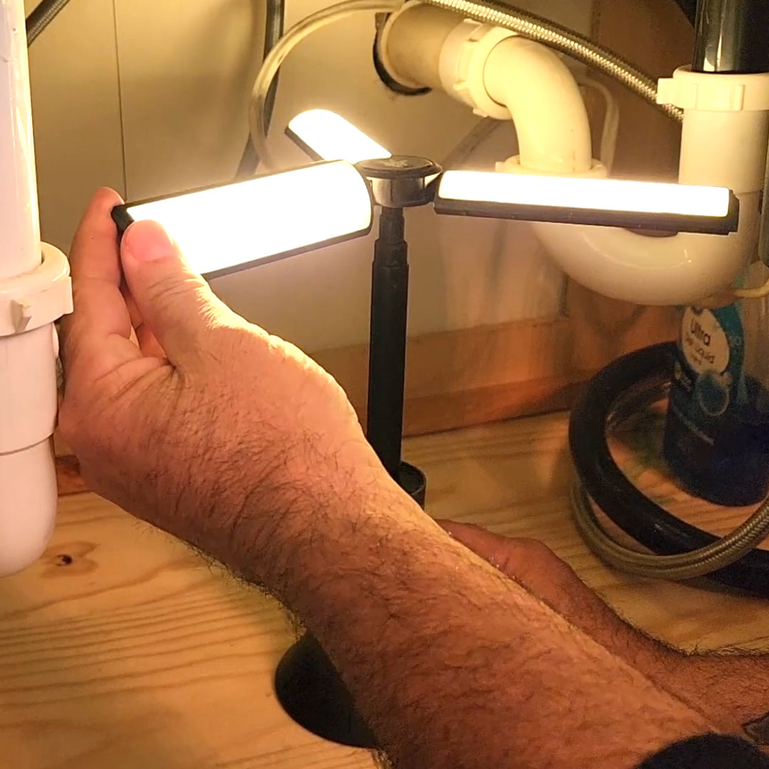 Flipo Gemini Extend™ | LED Telescoping Work Light
