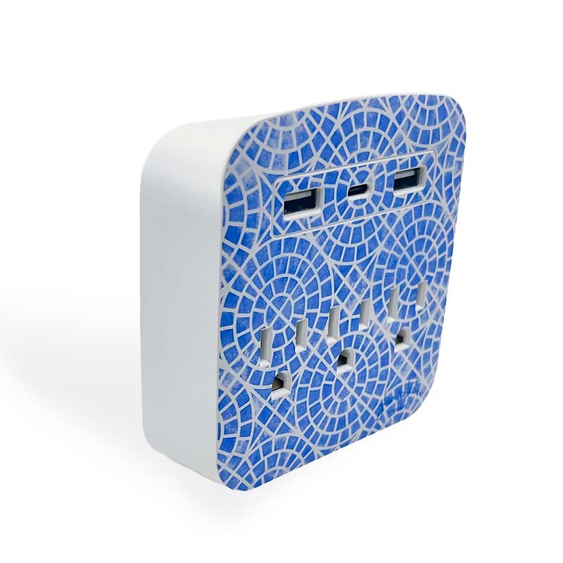 Flipo Glam Sockets™ Surge Protector With Phone Holder