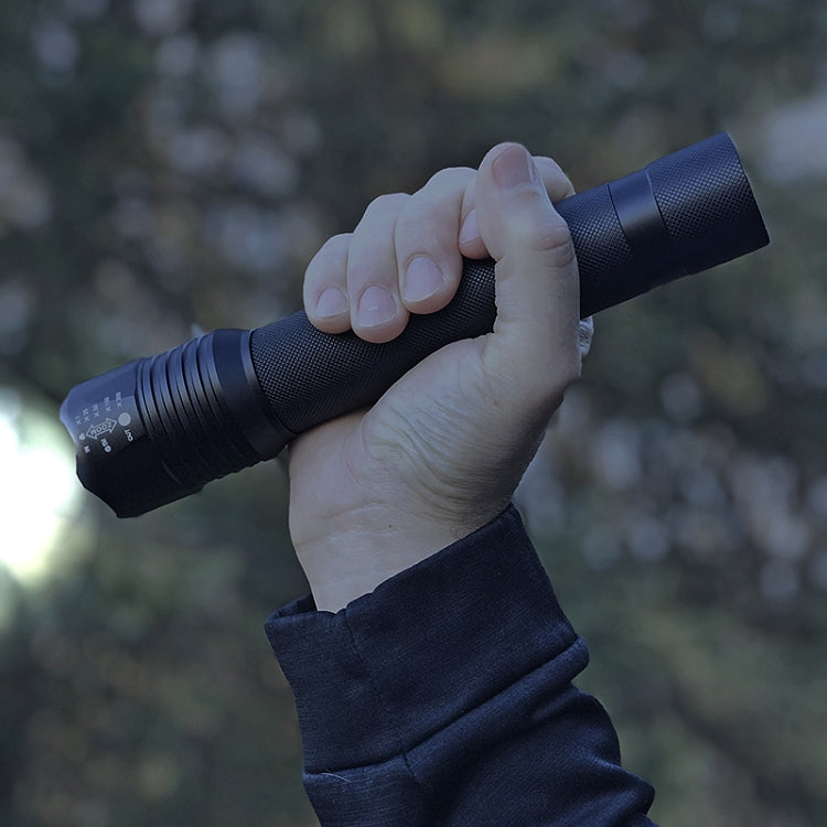 Flipo Tactical 1000 Lumen Flashlight
