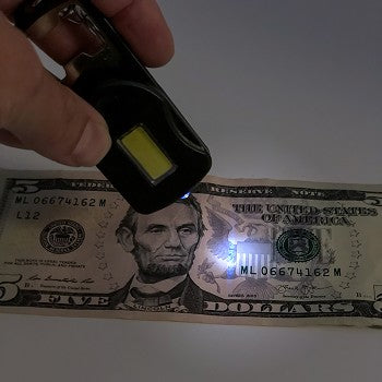 Flipo Microlux | 3-In-1 COB LED Keychain Tool-Flashlight, Safety Light, Counterfeit Currency Light, Bottle Opener